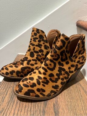 Lilana suede like leopard booties, barely worn